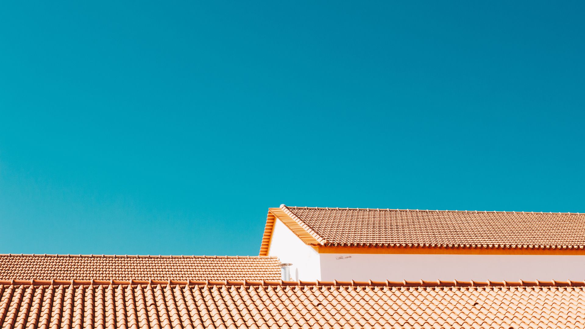 Featured image for “Can You Really Get a Free Roof Through Insurance? Sterling Experts Explain”